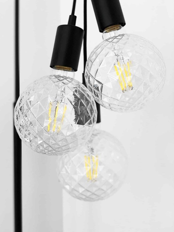 Éclairage et décoration : comment créer des ambiances avec des suspensions à trois lampes ?