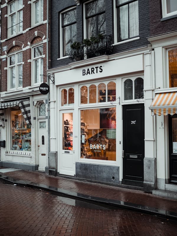 Tout savoir sur le store banne 5m pour votre espace extérieur